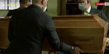 Την απόδοση δικαιοσύνης ζητούν οι συγγενείς δύο οικογενειών που τους έδωσαν λάθος νεκρούς να κηδέψουν στην Πτολεμαΐδα- Τι δήλωσαν στο Live News