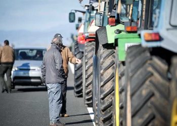Με τα τρακτέρ τους αύριο Πέμπτη στα σύνορα της Κρυσταλλοπηγής  οι αγρότες του Αμυνταίου