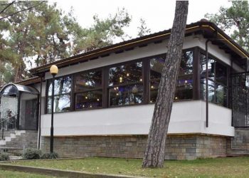 Κοζάνη Τόπος να ζεις: «Είναι μεροληπτικό  και νομικά επιλήψιμο ο Δήμος Κοζάνης με τις πράξεις του να δημιουργεί ανισότητες στην λειτουργία της αγοράς ευνοώντας προκλητικά «ημετέρους» σε σχέση με άλλους επαγγελματίες του χώρου»