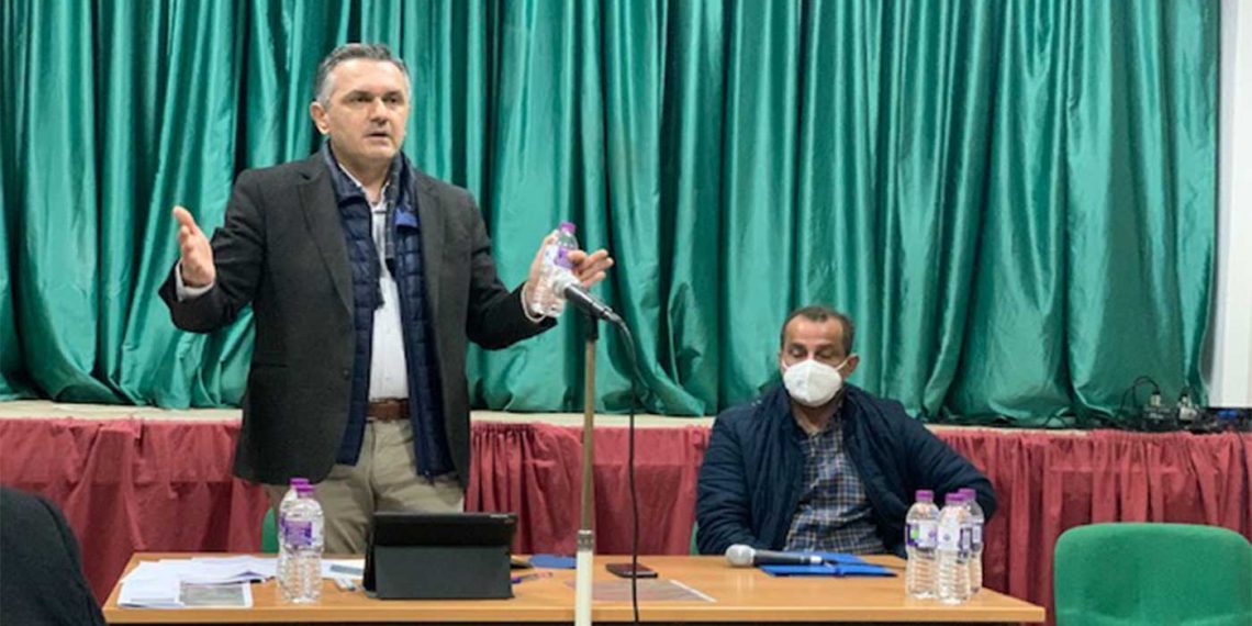 Ενημερωτική συγκέντρωση της Περιφέρειας Δ. Μακεδονίας στην κοινότητα Αναρράχης – Ενημέρωση για το επιχειρηματικό πάρκο και άλλα έργα στην περιοχή