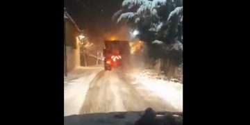 Άργος Ορεστικό: Συνεχείς οι προσπάθειες αποχιονισμού-VIDEO