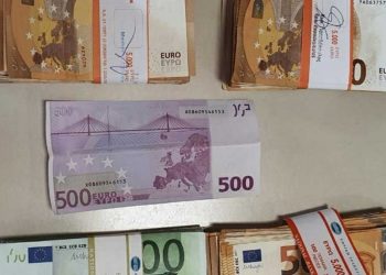 14 περιπτώσεις τηλεφωνικής απάτης εξάρθρωσε η Ασφάλεια Κοζάνης μετά την επ΄ αυτοφώρω σύλληψη 49χρονης χθες στην Κοζάνη – Οι επίσημες ανακοινώσεις της ΕΛ.ΑΣ.