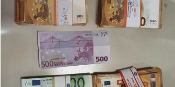 14 περιπτώσεις τηλεφωνικής απάτης εξάρθρωσε η Ασφάλεια Κοζάνης μετά την επ΄ αυτοφώρω σύλληψη 49χρονης χθες στην Κοζάνη – Οι επίσημες ανακοινώσεις της ΕΛ.ΑΣ.