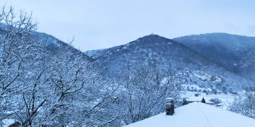 Όμορφες χιονισμένες εικόνες από την Ασβεστόπετρα