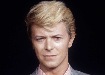 Η Μουσική Γωνιά του Μίλτου Ηλιάδη στο e-ptolemeos.gr –  David Bowie – The Days Of Pearly Spencer