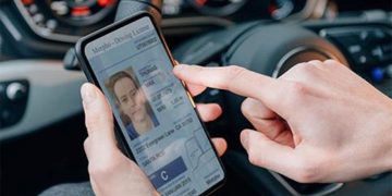 Ταυτότητα και δίπλωμα οδήγησης στο κινητό μας από αρχές Απριλίου