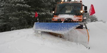 Δήμος Γρεβενών: Τα εκχιονιστικά “σαρώνουν” το οδικό δίκτυο (Βίντεο+ Φωτογραφίες)