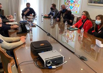 Τα προβλήματα που απασχολούν τους εμπόρους συζητήθηκαν στη συνάντηση της Διοίκησης του ΕΒΕ Κοζάνης με τον Εμπορικό Σύλλογο