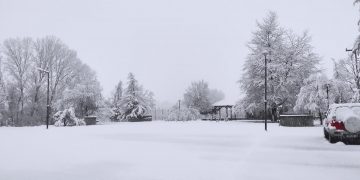 Λευκό τοπίο στα Γρεβενά από το πρωί…