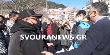 Τα “άκουσε” από τους αγρότες της Καστοριάς ο Γ. Κασαπίδης: “Γυρνούσατε με ένα μικρόφωνο στους στάβλους και τους αγρούς και τώρα μας λέτε ότι δεν γνωρίζετε το πρόβλημα και ότι ήρθαμε για εντυπωσιασμό;”-VIDEO