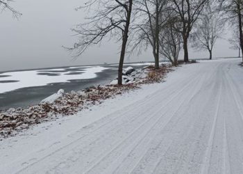 Πανέμορφες εικόνες από την κατάλευκη Καστοριά
