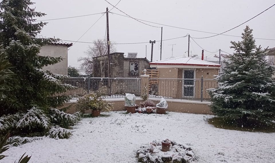 Χιονισμένο τοπίο και στον Κρόκο Κοζάνης