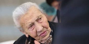 Ποια ήταν η «θεία Κίτσα» που προκάλεσε συγκίνηση με το θάνατό της από την Πτολεμαΐδα μέχρι και το Άγιον Όρος;