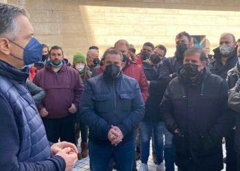 Διαμαρτυρία αγροτών από τους Πύργους και το Μέσοβουνο Εορδαίας στον ΕΛΓΑ και στην Περιφέρεια (φώτο-βίντεο)