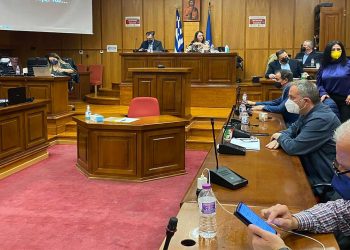 “Δεν κάνουμε βήμα πίσω” λένε αποφασισμένοι οι αγρότες – “Να στηριχθεί ο αγώνας επιβίωσής τους”, τονίζουν Καρυπίδης, Ζεμπιλιάδου, Πράσσος αλλά και ο Περιφερειάρχης-VIDEO