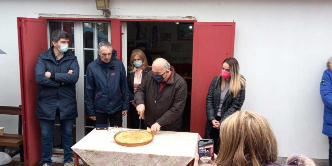 Παρουσία του Υφ. Μεταφορών Μιχάλη Παπαδόπουλου έκοψε την πίτα του ο Σύλλογος Ελλήνων Ορειβατών Κοζάνης