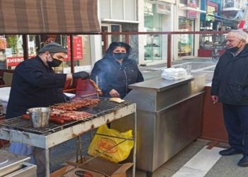 Υποτονική η …ΤΣΙΚΝΟΠΕΜΠΤΗ 2022 στην Πτολεμαΐδα , με την ευχή του χρόνου να είναι καλύτερα τα πράγματα ! (Ρεπορτάζ της Κούλας Πουλασιχίδου)