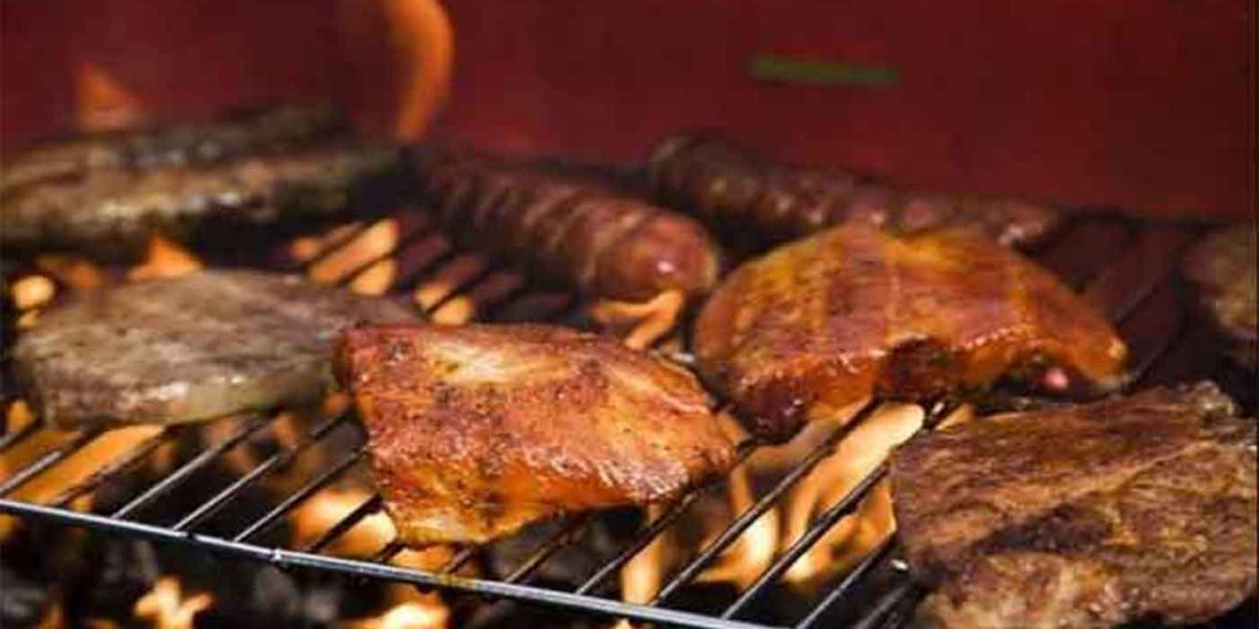 Τσικνοπέμπτη: Πότε πέφτει φέτος