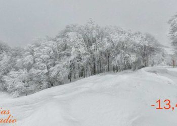 Υπέροχη εικόνα από το χιονισμένο Βίτσι (φωτό)