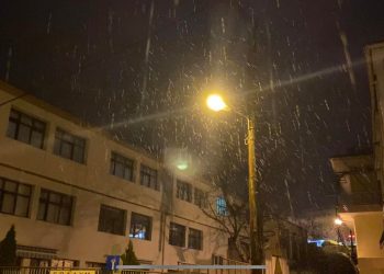 Χιονίζει και στην Κοζάνη- VIDEO