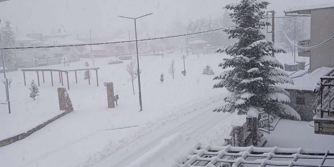 Χιόνισε για τα καλά στη Γαλατινή(ΦΩΤΟ)