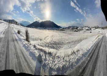 Στα λευκά το Λιβαδερό Σερβιων (φώτο)