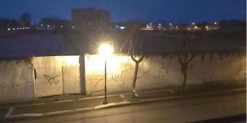 Χιονίζει στην Πτολεμαΐδα (βίντεο)