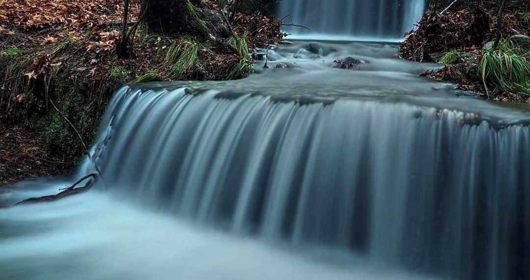 Όμορφες εικόνες από τους Καταρράκτες Πλατανορρευματος Σερβίων στην θέση Τρανός Λάκκος (Φωτογραφίες) !!!