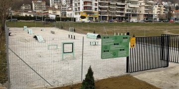 Έτοιμο να υποδεχθεί τους τετράποδους φίλους το πρώτο πάρκο εκγύμνασης κι εκπαίδευσης σκύλων του Δήμου Καστοριάς