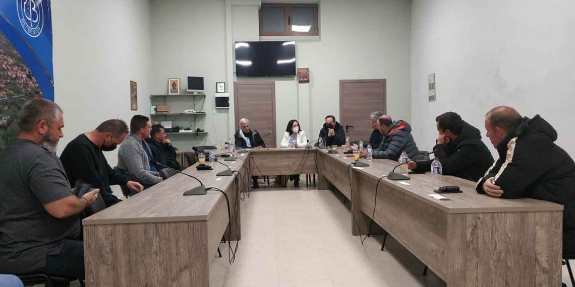 Καλλιόπη Βέττα: «H αντιμετώπιση της οικονομικής και επισιτιστικής κρίσης προϋποθέτει ενισχυμένο αγροτικό κλάδο» – Συνάντηση με Αγροτικό Σύλλογο Βελβεντού