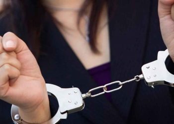 Σύλληψη 33χρονης σε περιοχή της Καστοριάς, διότι εκτελούσε μεταφορές μη νόμιμων μεταναστών