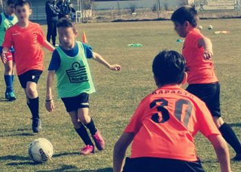 Πλήθος «μικρών» ποδοσφαιριστών στα δοκιμαστικά της Ακαδημίας Παναθηναϊκού στην Πτολεμαΐδα (φώτο- βίντεο)