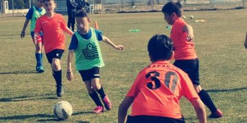 Πλήθος «μικρών» ποδοσφαιριστών στα δοκιμαστικά της Ακαδημίας Παναθηναϊκού στην Πτολεμαΐδα (φώτο- βίντεο)