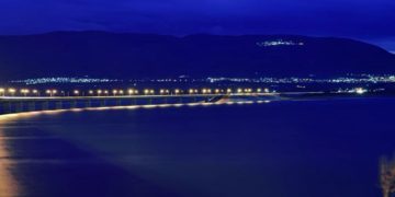 Στη λίμνη του Αλιάκμωνα- Υπέροχο τραγούδι από την Ελένη Γαλάνη