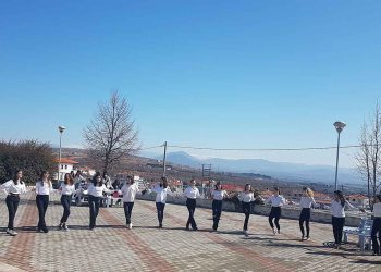 Το Καλλιτεχνικό Σχολείο Κοζάνης με παραδοσιακούς χορούς γιόρτασε την Εθνική επέτειο της 25ης Μαρτίου (Φωτογραφίες)