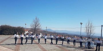 Το Καλλιτεχνικό Σχολείο Κοζάνης με παραδοσιακούς χορούς γιόρτασε την Εθνική επέτειο της 25ης Μαρτίου (Φωτογραφίες)
