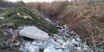 Καστοριά: Μια επικίνδυνη χωματερή απειλεί το περιβάλλον