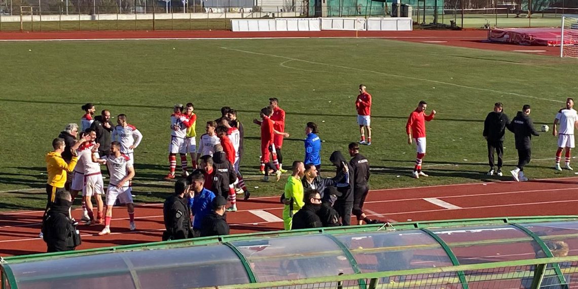 Έξαλλα πανηγύρια από τους παίκτες της Κοζάνης μετά το τέλος του ντέρμπι (βίντεο-φώτο)