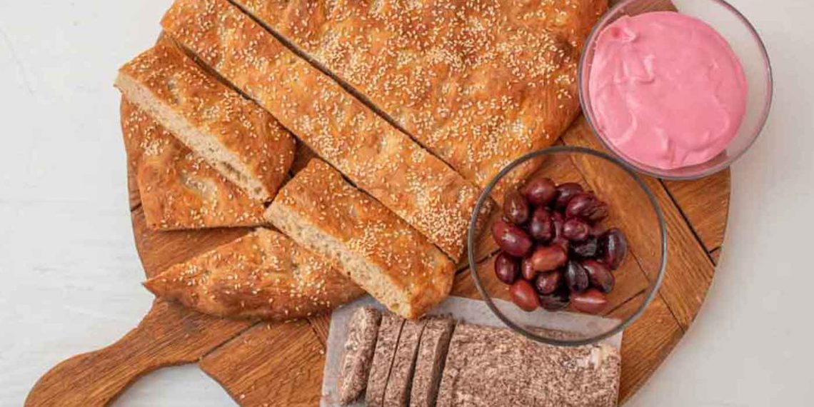 Συνταγή για λαγάνα χωρίς μίξερ, πανεύκολη -Του Δημήτρη Μακρυνιώτη