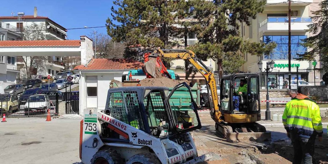 Σε εντατικούς ρυθμούς οι εργασίες διαμόρφωσης του εξωτερικού χώρου του Μαμάτσειου