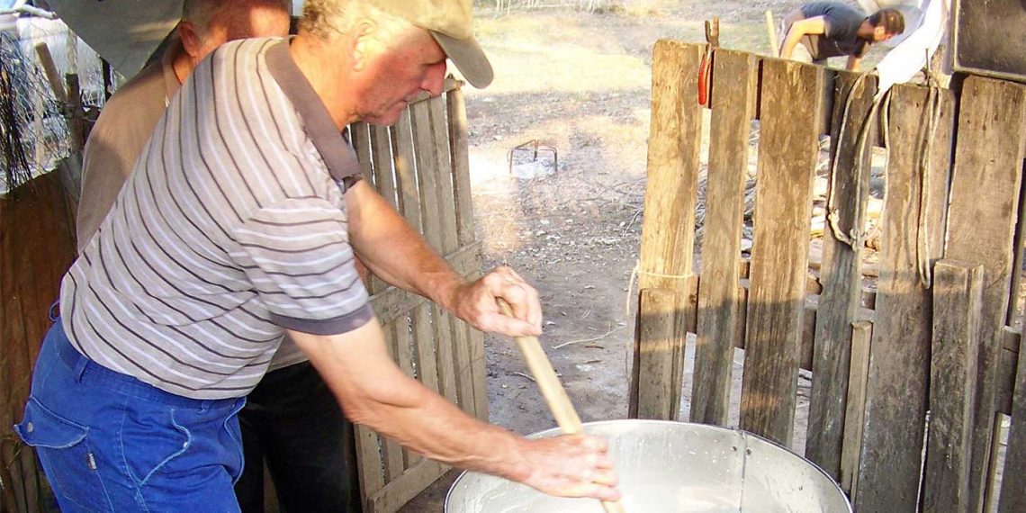 Στην Άυλη Πολιτιστική Κληρονομιά της Ελλάδας το Μανούρι Βλάστης -Ποιοι συντέλεσαν για να πραγματοποιηθεί