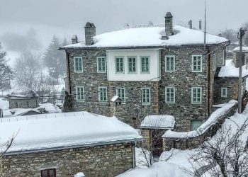 Νέο χιόνι στο Νυμφαίο Φλώρινας ήρθε να ασπρίσει τα ”καθαρά” σημεία (Φωτογραφία)