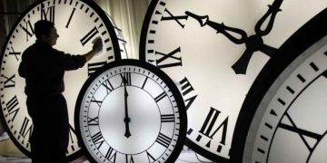 Αλλαγή ώρας 2022: Πότε γυρίζουμε τα ρολόγια, γιατί δεν καταργείται
