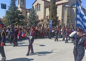 Παρουσία πλήθους κόσμου η παρέλαση στην Πτολεμαΐδα (φωτό)