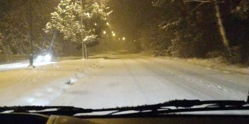 Συνεχίζεται η χιονόπτωση στην Κοζάνη- Video από Νέα Χαραυγή και την είσοδο της πόλης