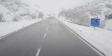 Πέντε πόντους χιόνι στο Μεταξά αλλά με καθαρούς τους δρόμους (φωτ.)