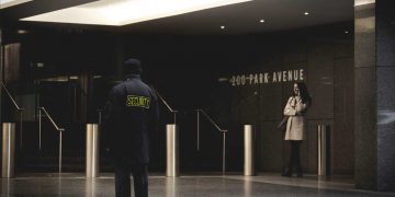 Το Κέντρο Δια Βίου Μάθησης VOLTEROS, σε συνεργασία με το ΚΕΜΕΑ και τον ΕΟΠΠΕΠ, οργανώνει και υλοποιεί Εξ Αποστάσεως το νέο τμήμα Κατάρτισης & Πιστοποίησης Προσωπικού Ιδιωτικής Ασφάλειας (Security) διάρκειας 105 ωρών