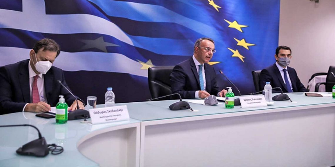 Όλα τα μέτρα ύψους 1,1 δισ. -Επιδότηση καυσίμων, λογαριασμών ρεύματος, επίδομα Πάσχα, ποσά και δικαιούχοι