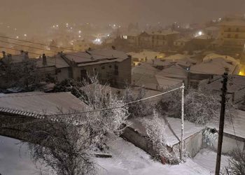 Συνεχόμενα κύματα χιονοπτώσεων στη Δυτική Μακεδονία- Έρχεται παγωνιά, “ασπρίζει” ξανά το Σαββατοκύριακο