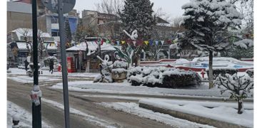 Με ελάχιστους εκθέτες και επισκέπτες , η Λαϊκή Αγορά της Πτολεμαΐδας. (της Κούλας Πουλασιχίδου)